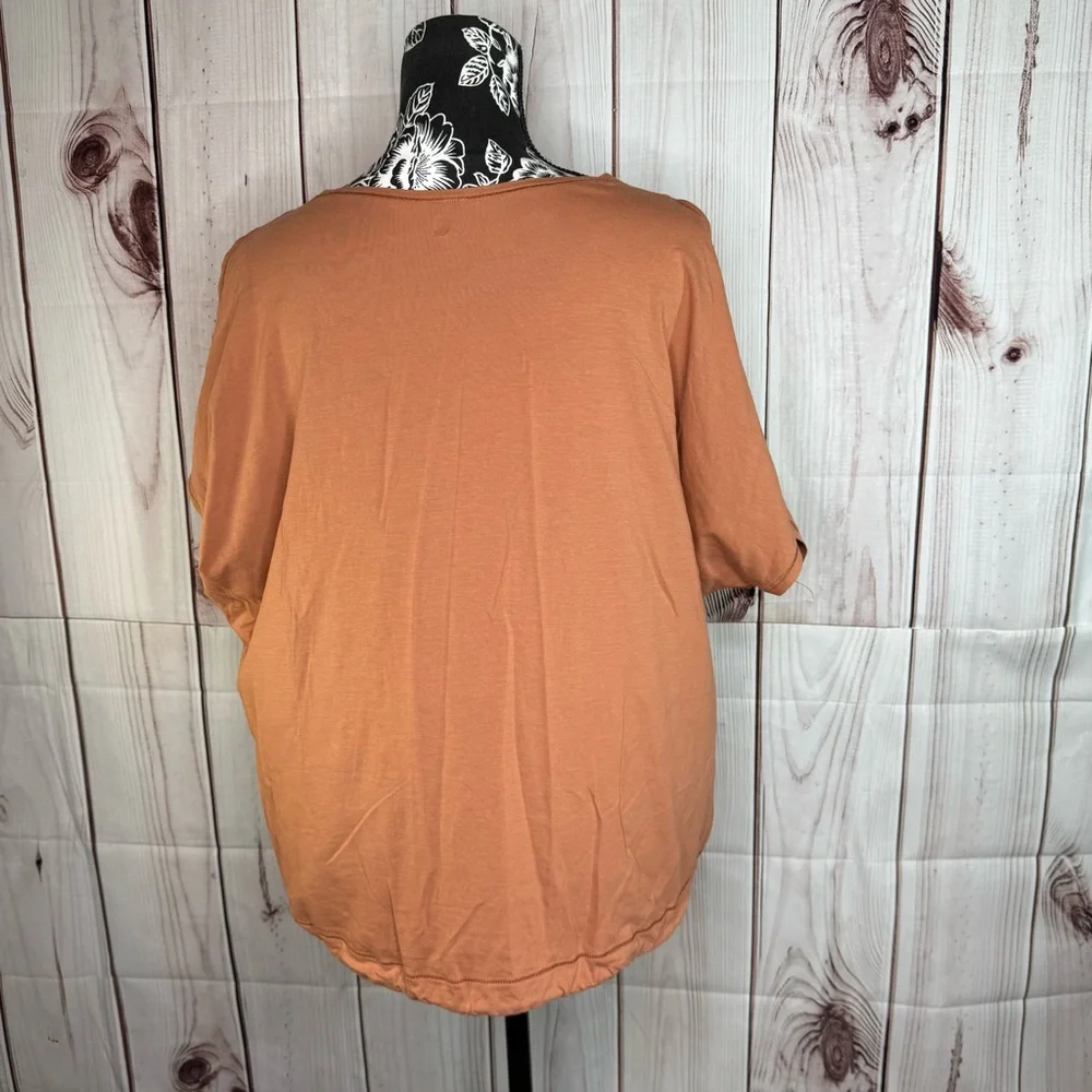 Lululemon Renew The Day short sleeve top